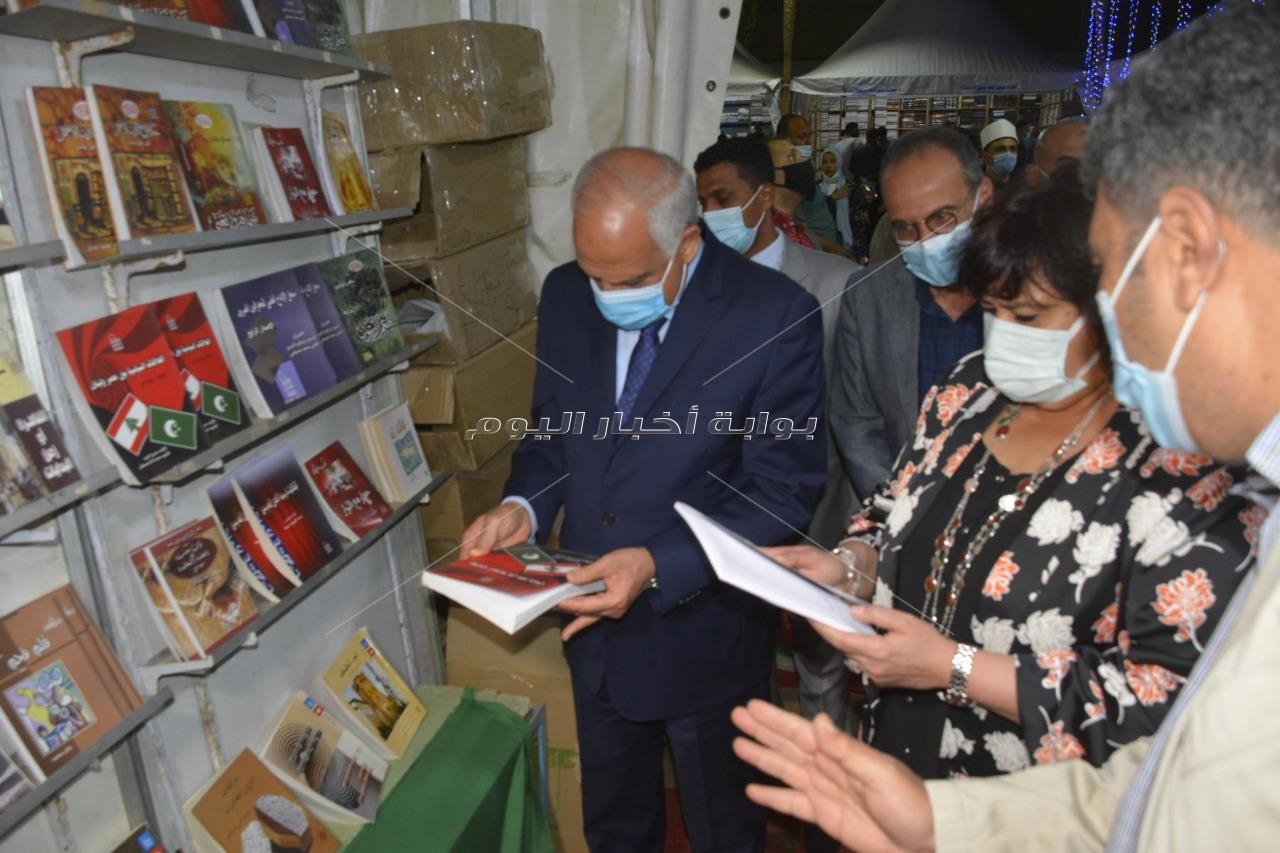 وزيرة الثقافة ومحافظ الجيزة يفتتحان الدورة التاسعة لمعرض فيصل للكتاب