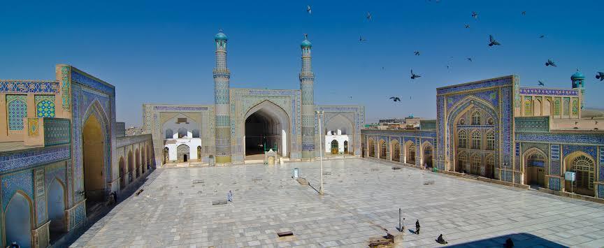 قصة بناء مسجد «الجمعة هيرات » اقدم المساجد المتواجدة بأفغانستان .. عمره 800 سنه
