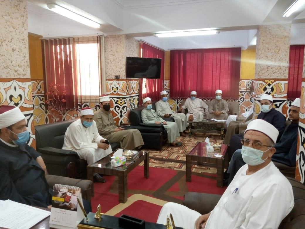 أوقاف الإسماعيلية تجتمع بمديري الإدارات للإستعداد لصلاة عيد الفطر