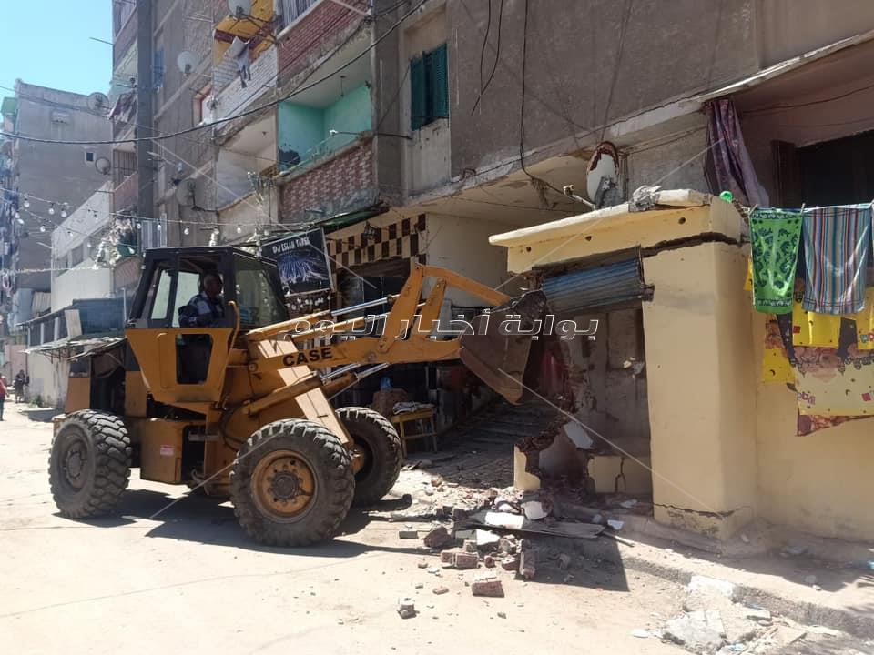 إزالة 4 أكشاك بحرم الطريق العام في الإسكندرية