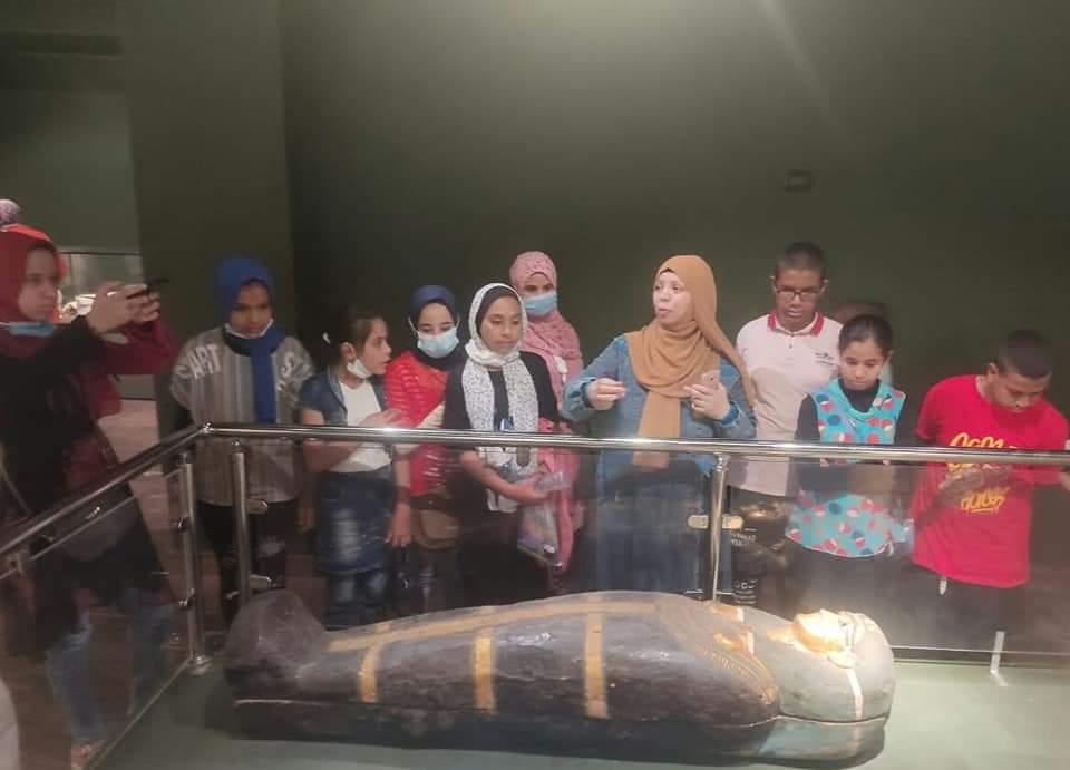 متحف سوهاج يستقبل أعضاء مركز شباب نيدة