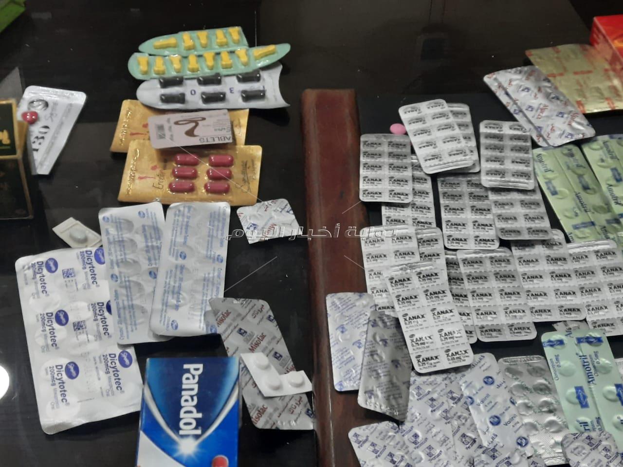 ضبط كمية كبيرة من مخدر الترامادول داخل صيدلية شهيرة بالقاهرة 