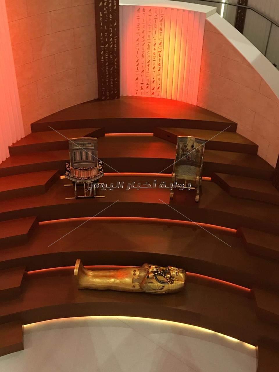تابوت أثري ومستنسخات في الجناح المصري بمعرض إكسبو دبي 2020