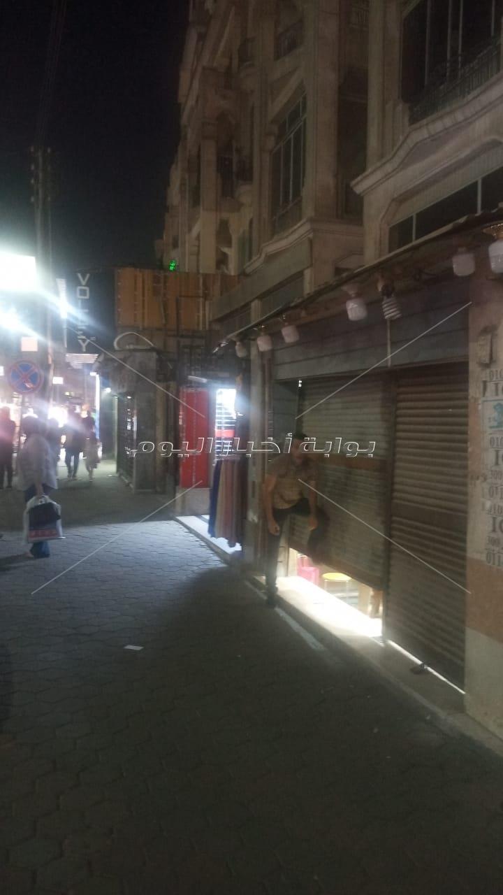 صور| حي مصر الجديدة يطبق  المواعيد الشتوية لغلق وفتح المحلات والمولات