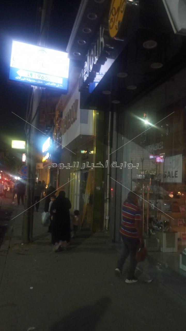 صور| حي مصر الجديدة يطبق  المواعيد الشتوية لغلق وفتح المحلات والمولات