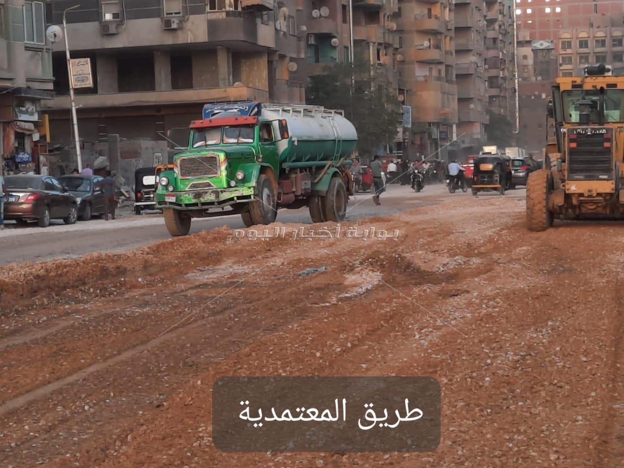 محافظ الجيزة يتابع أعمال رصف طريق المعتمدية وشوارع السيسي وزغلول والإسطبل