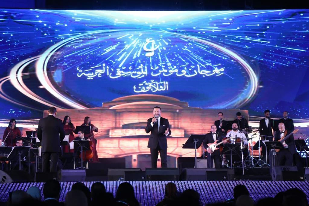 مهرجان الموسيقى.. سميرة سعيد تتألق بمسرح النافورة وزياد برجى يقدم التحية لمصر