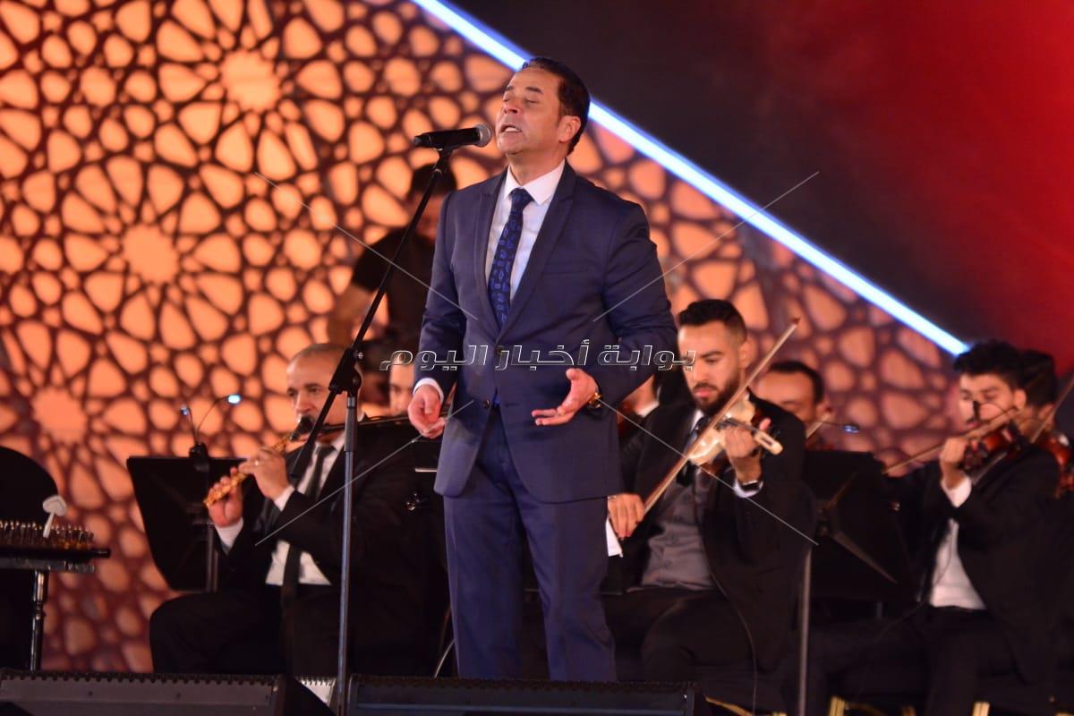 مدحت صالح يجدد عهد الأصالة مع جمهور مهرجان الموسيقى العربية