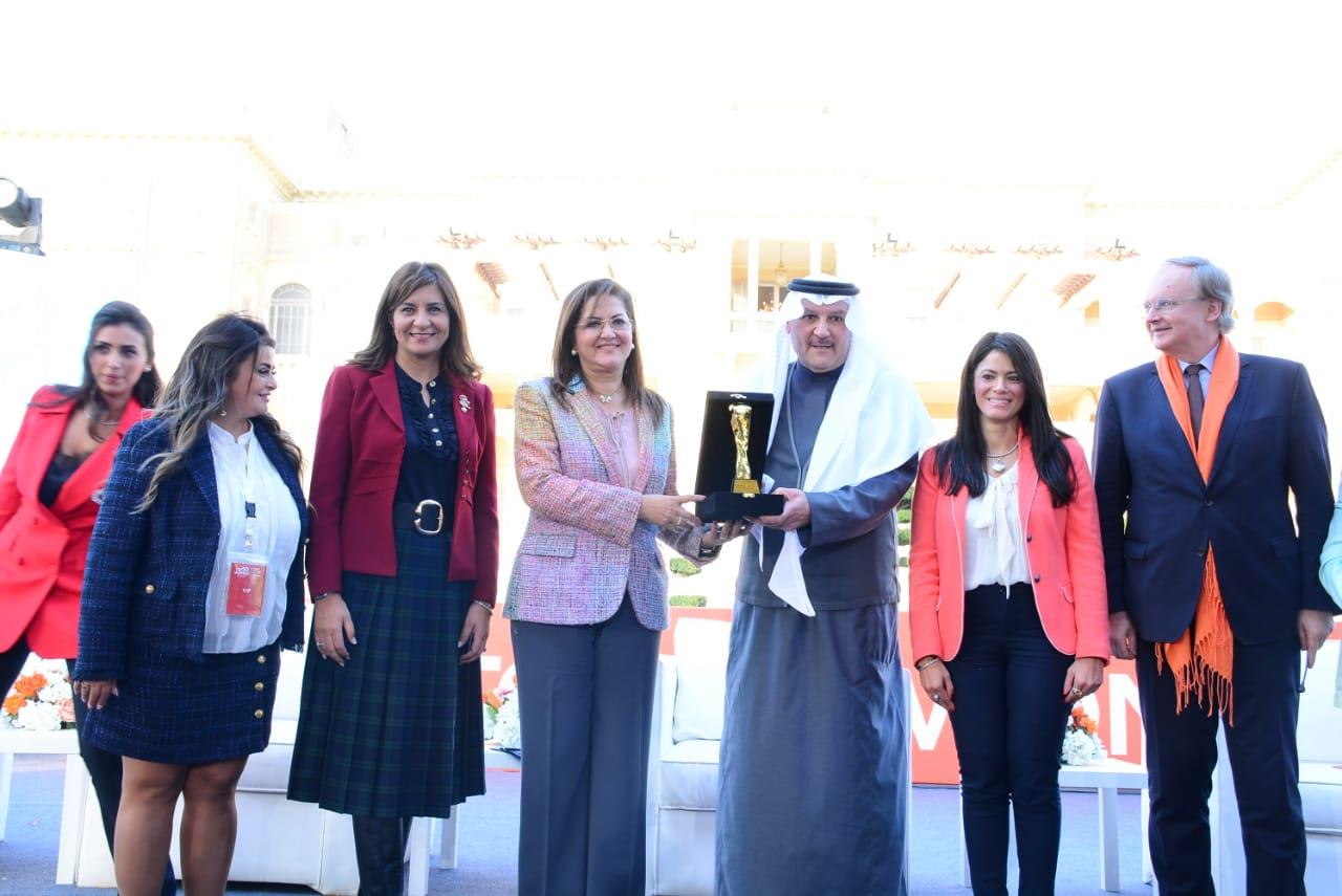 وزراء ونجوم الفن والمشاهير فى انطلاق اول فعالية نسائية للاحتفال بإنجازات الدولة بقصر القبة