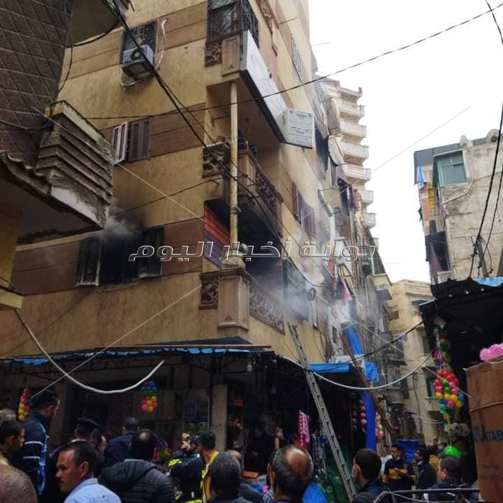إخماد حريق في مخزن ألعاب أطفال وسط الإسكندرية 
