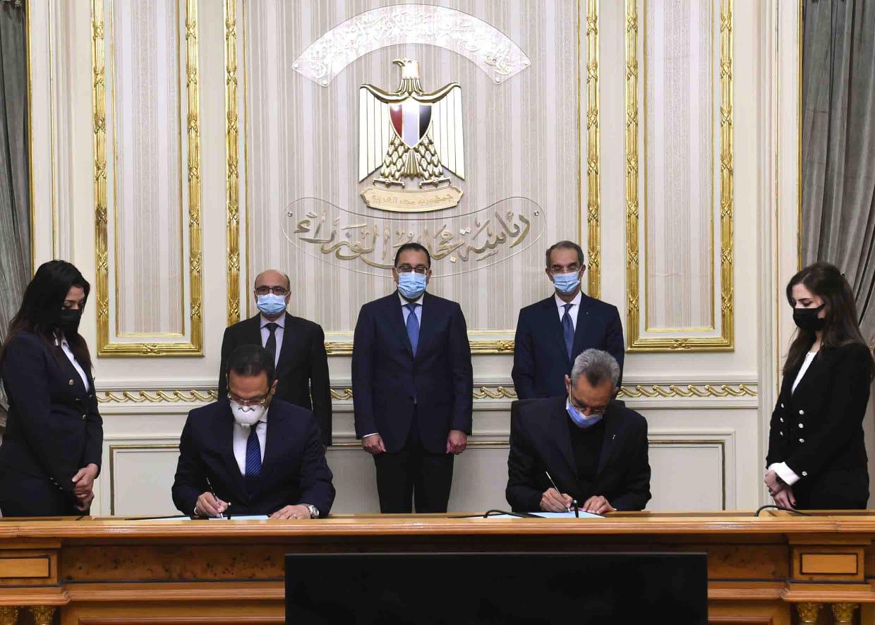 رئيس الوزراء يشهد توقيع بروتوكول تعاون لتنفيذ مشروع ميكنة الدورة التشريعية