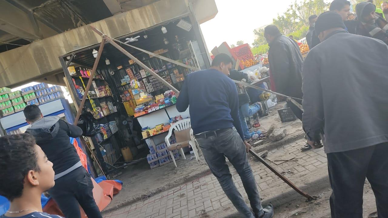 تحرير 32 محضر مخالفة وضبط 50 حالة إشغال وغلق 3 منشآت في حملة بحي شرق الإسكندرية