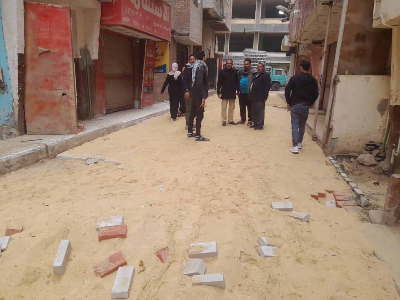 أعمال تركيب الانترلوك وأعمال الرصف بمدينة الحوامدية