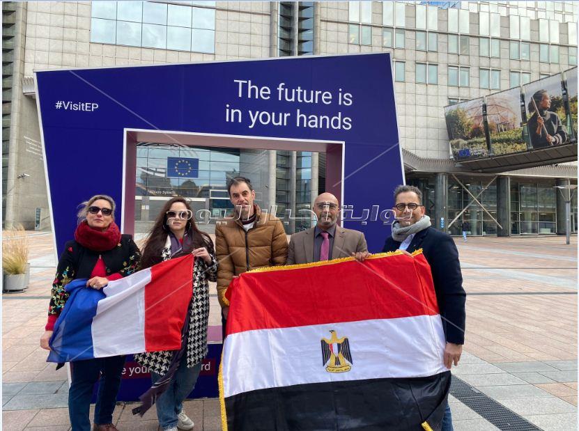 الجاليات المصرية بالخارج تواصل توافدها إلي بلجيكا للترحيب بالرئيس عبد الفتاح السيسي