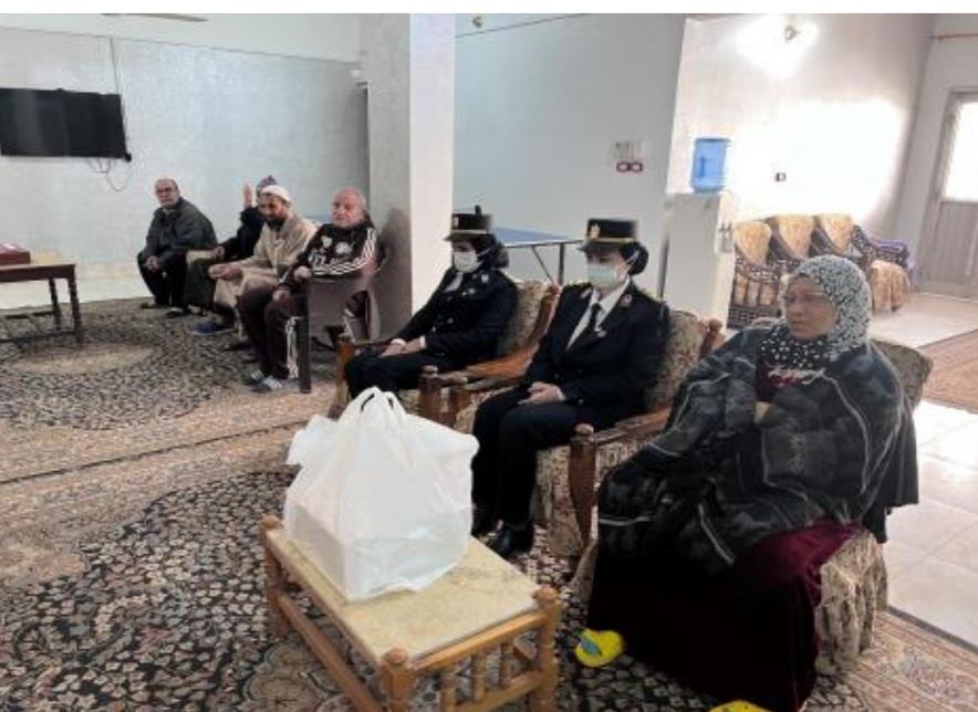 الداخلية تحتفل بالمرأة المصرية.. زيارات لدور رعاية المُسنات وتكريم أمهات الشهداء