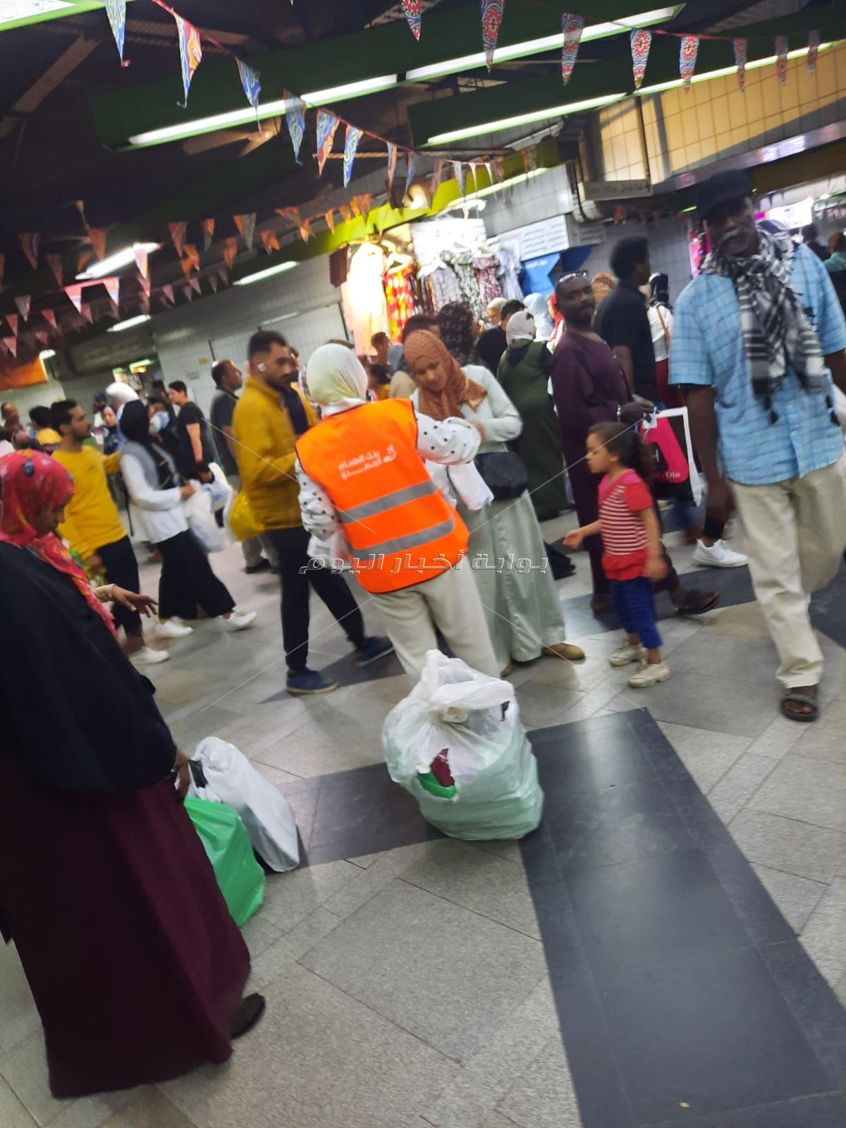 الإنتهاء من توزيع مايقرب من 100 ألف وجبة إفطار في مترو الأنفاق
