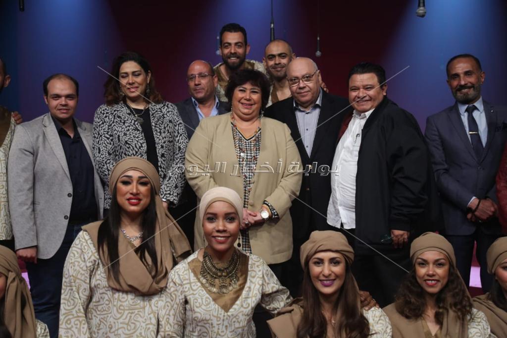 وزيرة الثقافة تشهد عرض بردة الامام البوصيرى بمركز الابداع الفني