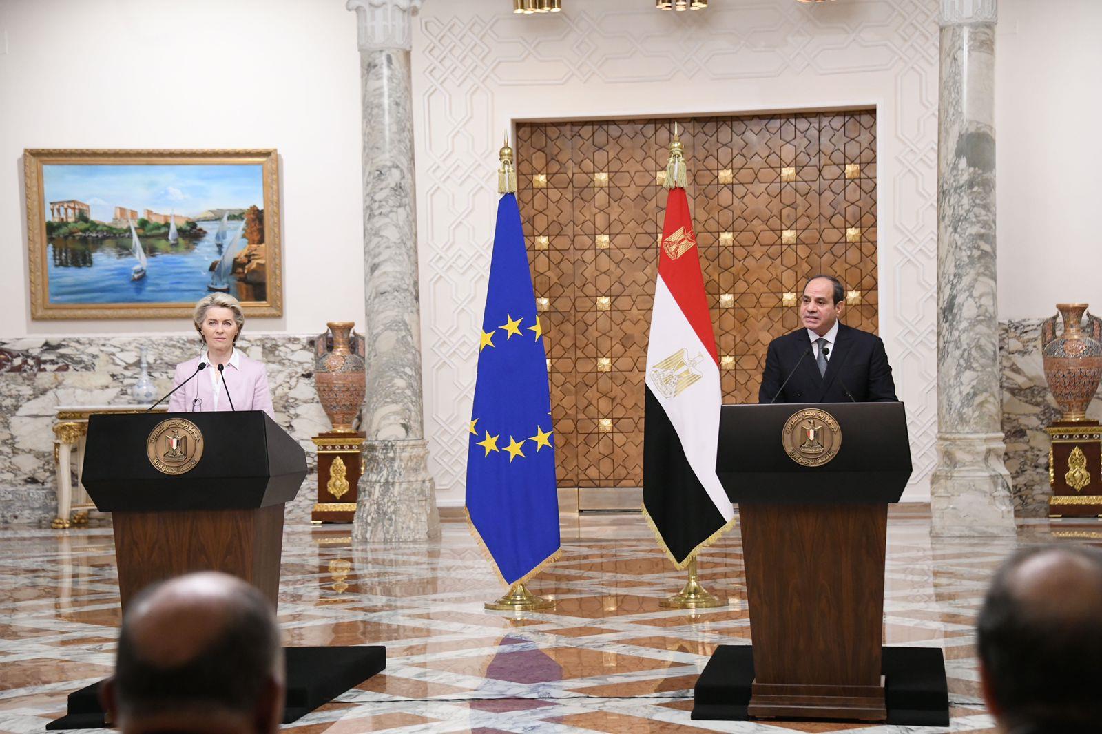 الرئيس السيسي: قضية المياه بالنسبة لمصر مسألة تمس صميم الأمن القومي