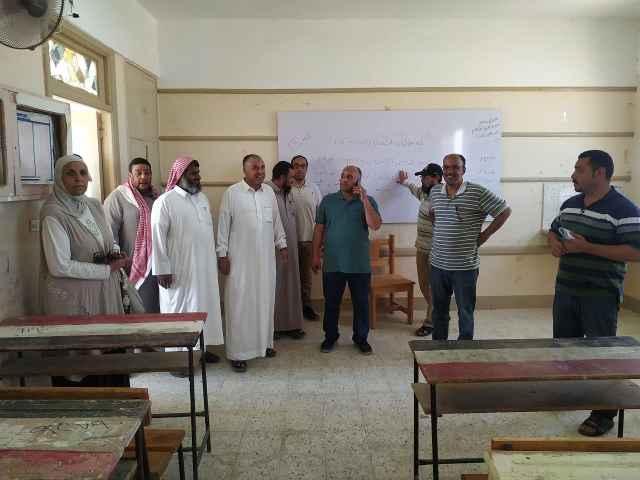 متابعة  تجهيز لجان الثانوية العامة بإدارات غرب  المحافظة 