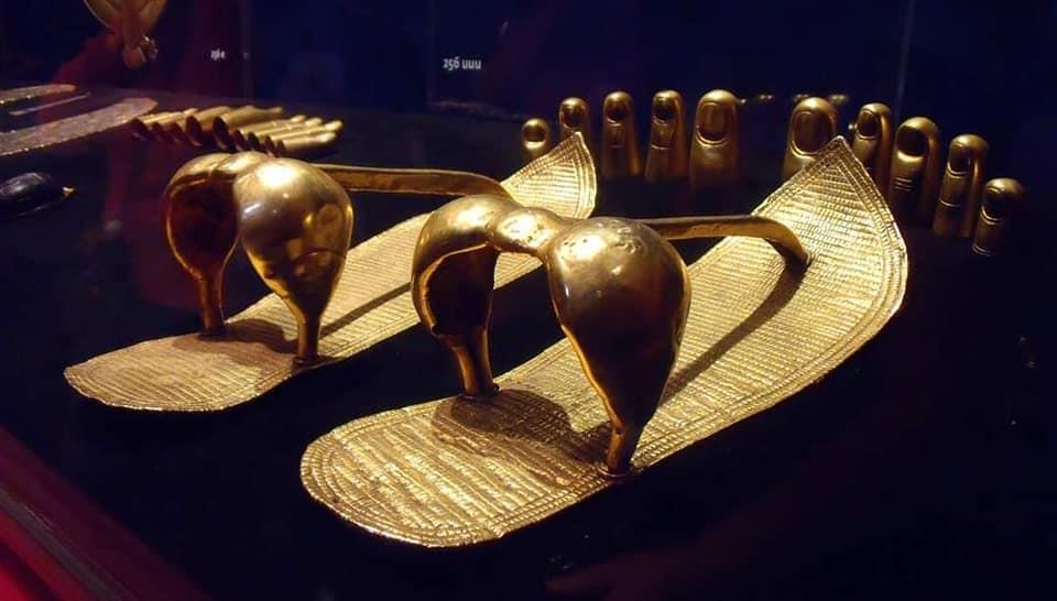قبل نقلهم للمتحف المصري الكبير...شاهد مقتنيات الملك توت عنخ آمون