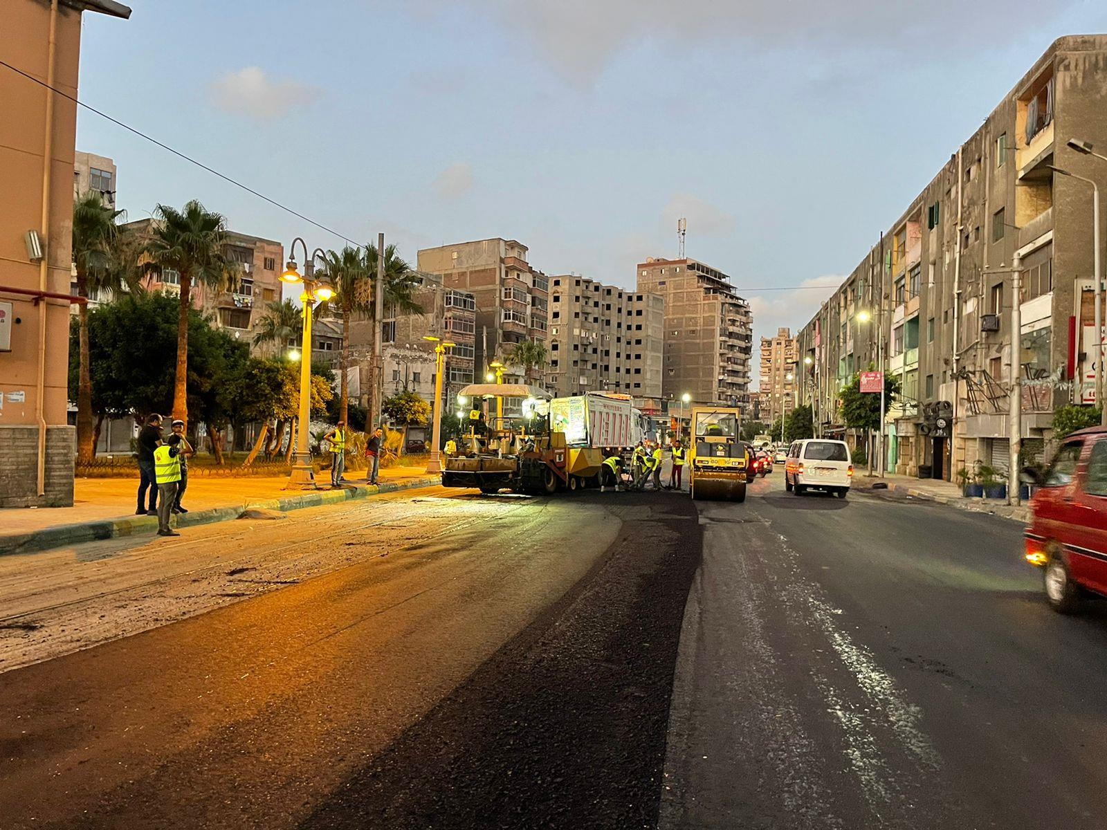 محافظة الإسكندرية: إنجاز 80 % من أعمال رصف 24 شارعًا بحي غرب  