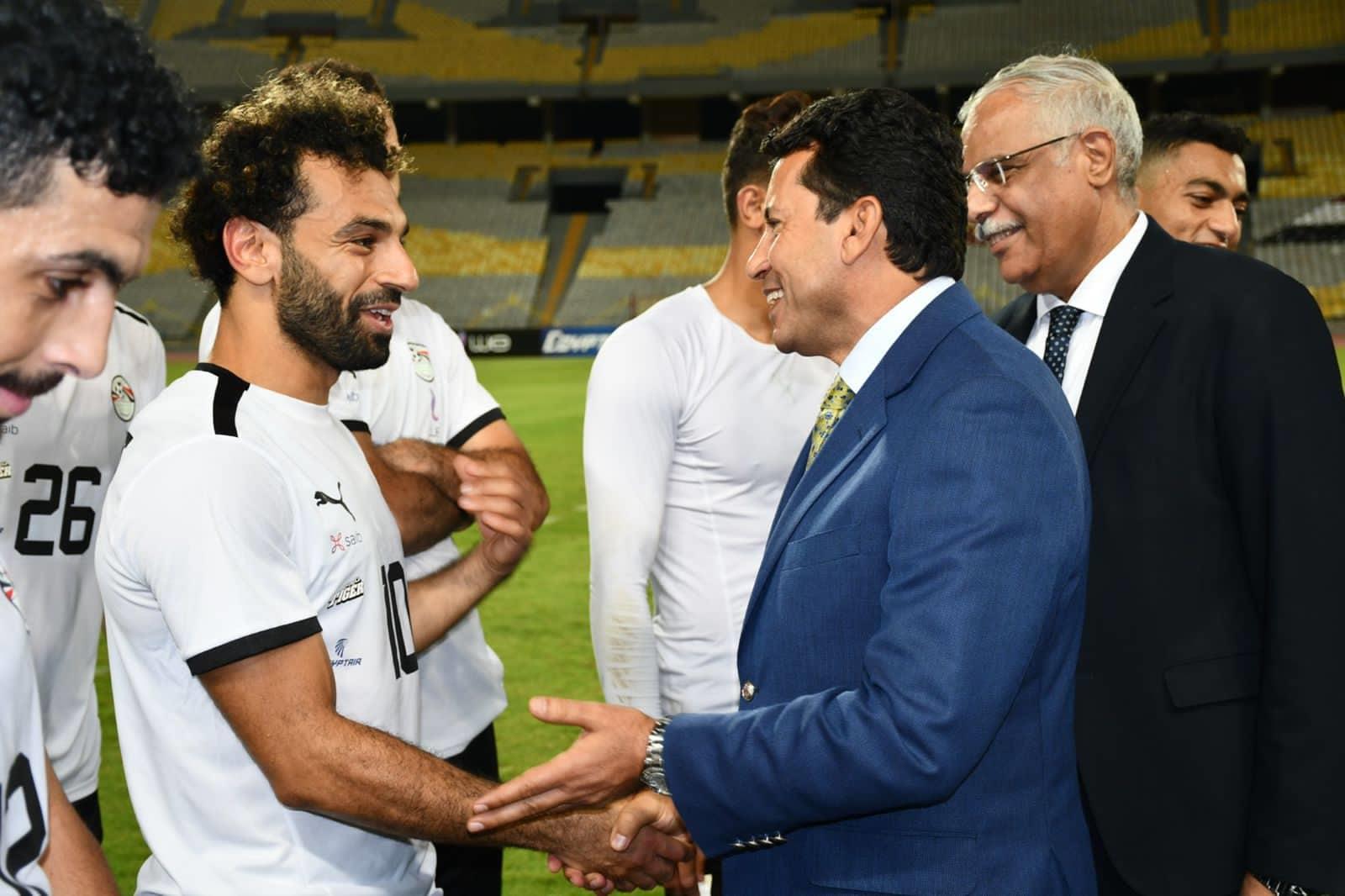 وزير الرياضة يلتقى لاعبى منتخب مصر 