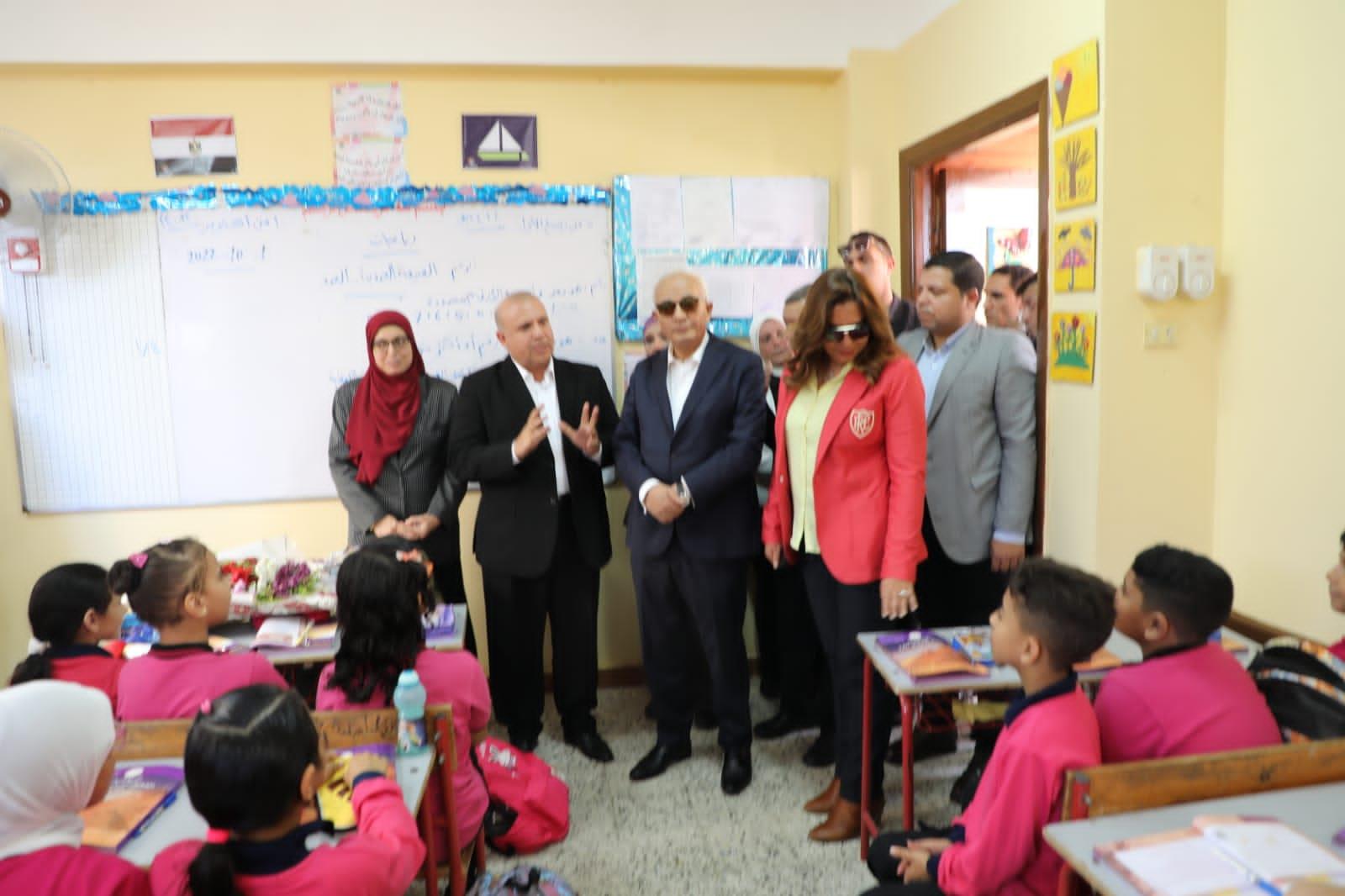 وزير التعليم يتفقد سير العملية التعليمية بمحافظة دمياط