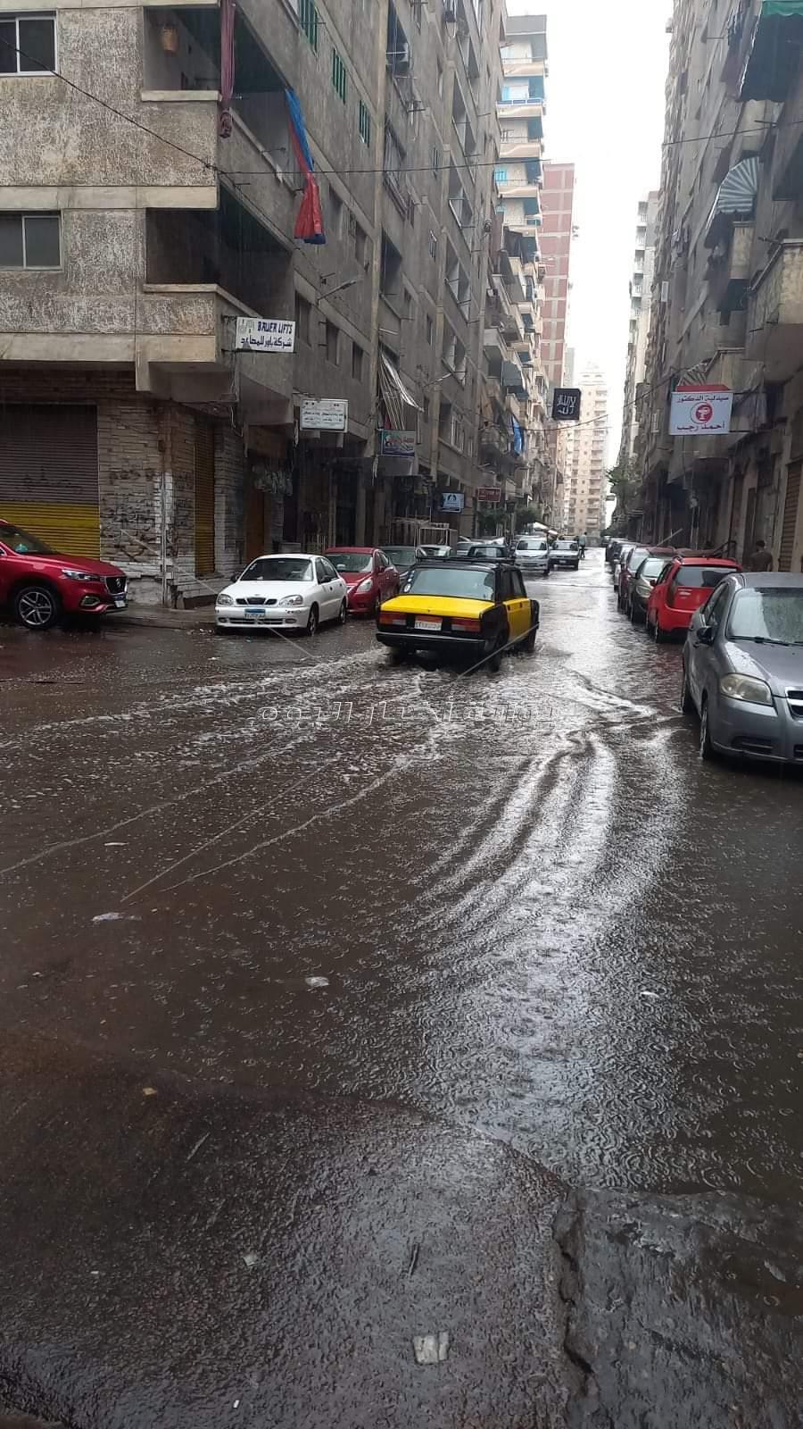 هطول أمطار "رياح الصليب" على أحياء شرق الإسكندرية  