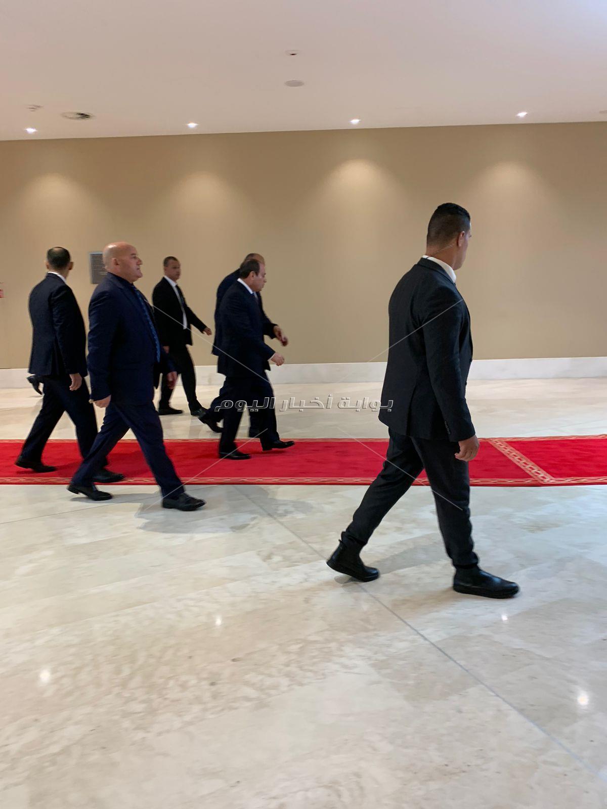 الرئيس السيسي يصل مقر القمة العربية للمشاركة بفاعليات اليوم الثاني