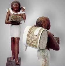  اول حقيبة ظهر في العالم في متحف المصري بالتحرير