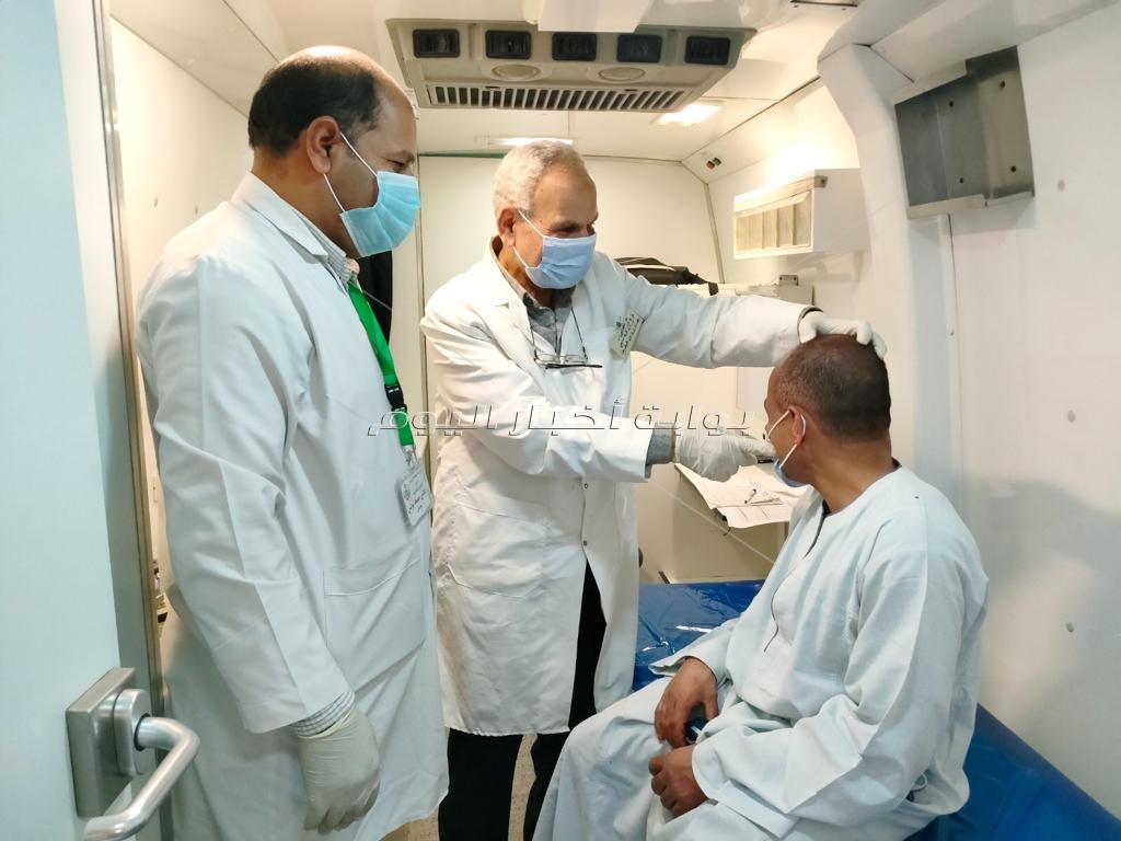 تقديم الخدمات الطبية لـ 10 آلاف مواطنًا ضمن أعمال القوافل الطبية بقرى المنيا