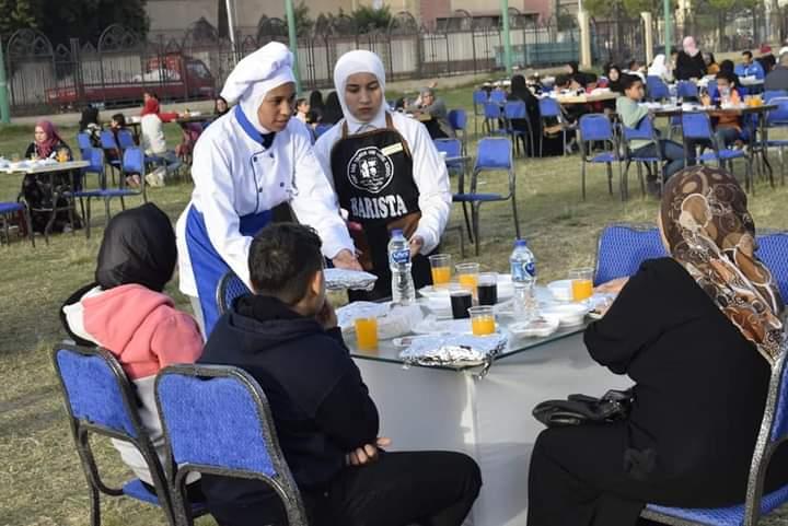 فظ بورسعيد يشارك  في أكبر  مائده افطار للطلاب والأطفال بنادي المعارف الرياضي