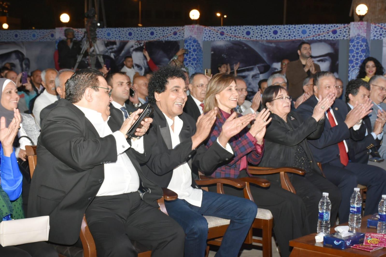 وزيرة الثقافة تشهد الاحتفال بانتصارات العاشر من رمضان