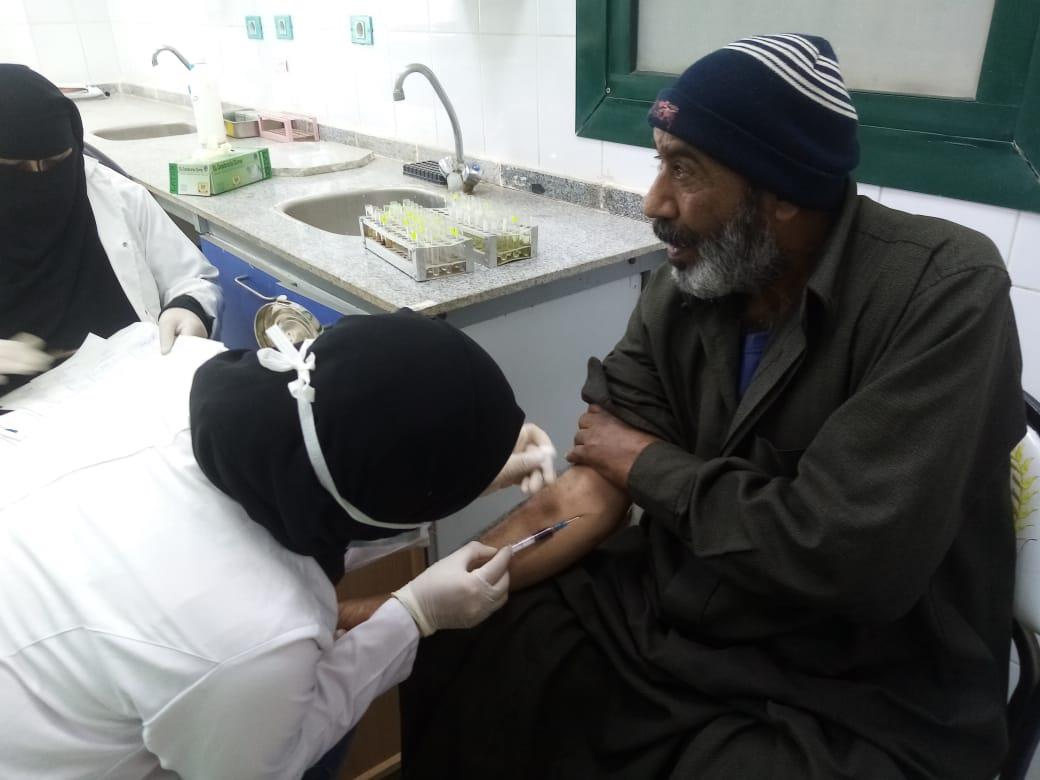 الكشف على  1141 مريضاً فى قافلة علاجية بقرية كفر يوسف مركز شربين بالدقهلية  .