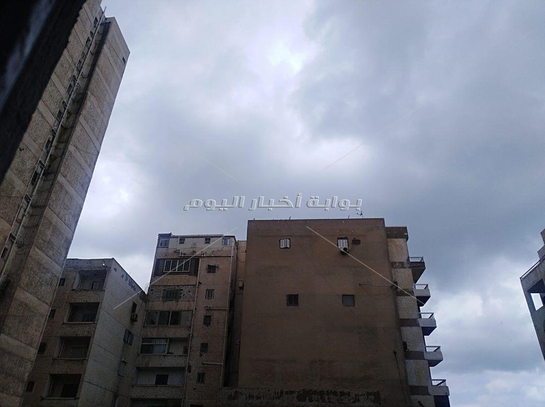 هطول أمطار على الإسكندرية.. والصرف الصحي: أكثر غزارة بأحياء غرب