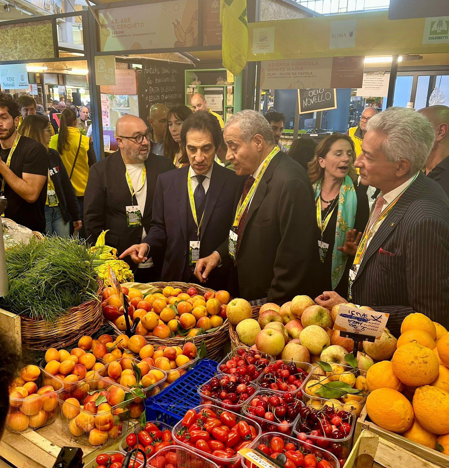 بسام راضي يستقبل وزير التموين بروما ويتفقدان معرض المنتجات الزراعية 