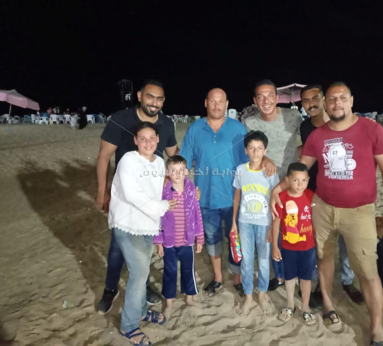 إعادة طفلين مفقودين بشواطئ الإسكندرية لوالدهما
