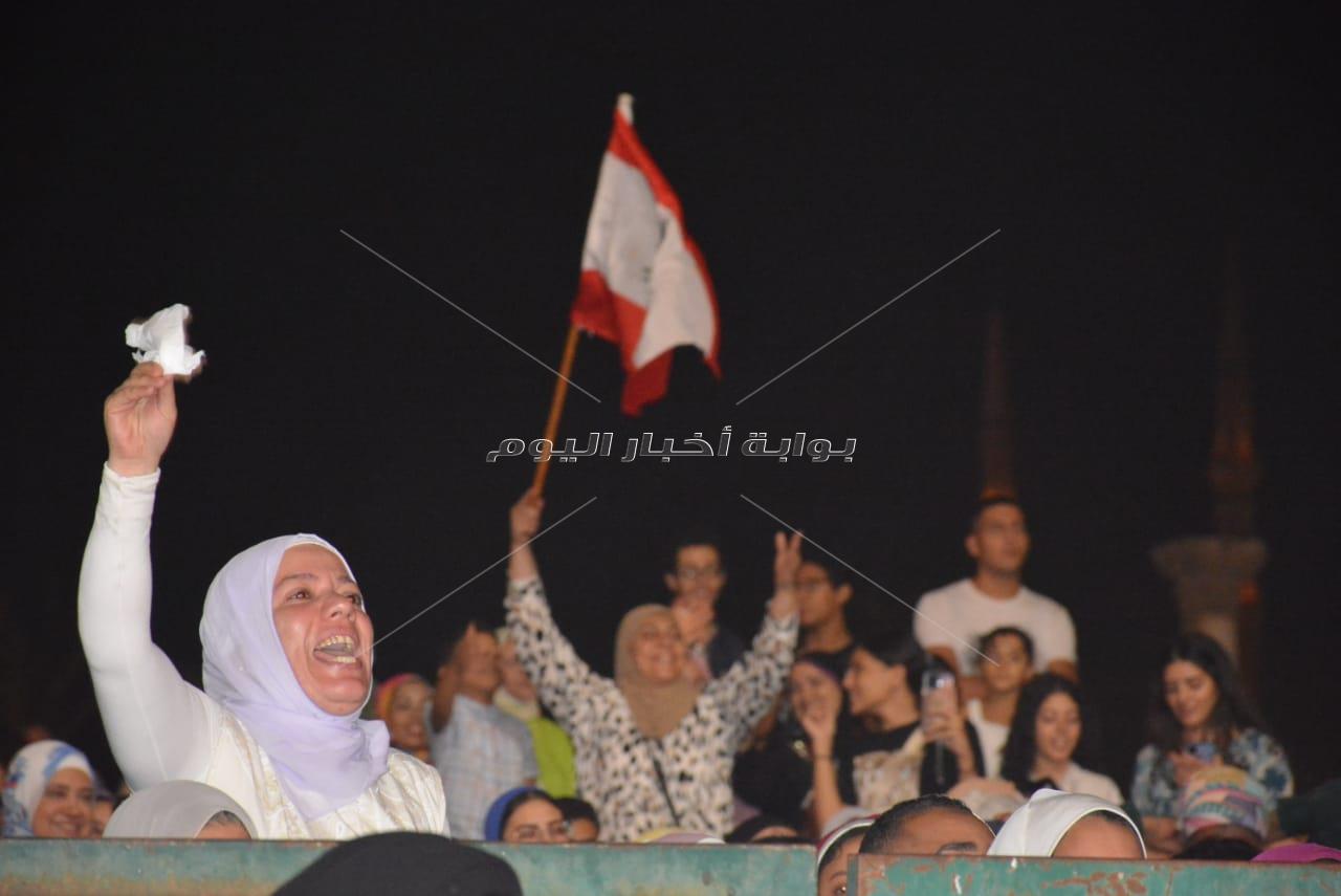 كواليس لقاء وليد توفيق بالجمهور المصري في مهرجان القلعة