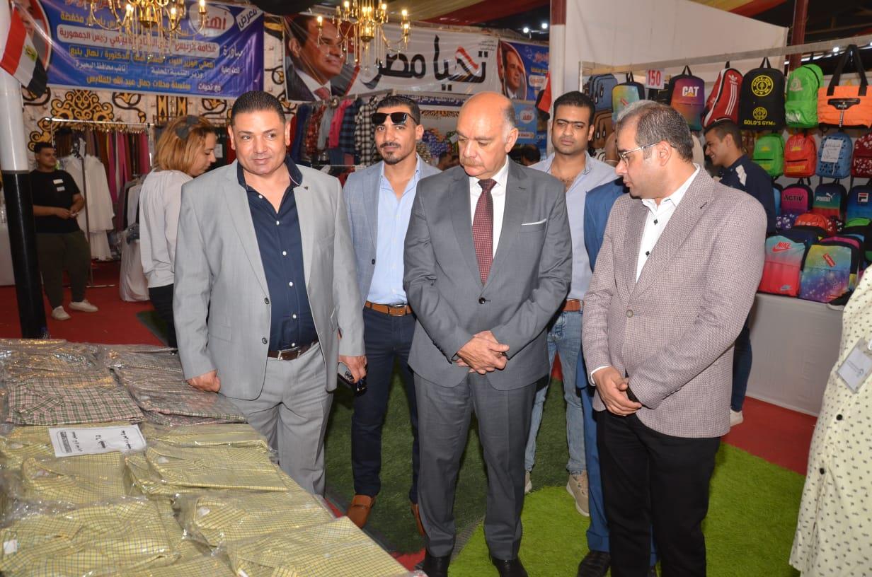 إفتتاح معرض الغرفة التجارية بالبحيرة الثاني "أهلا مدارس" لمستلزمات المدارس بمدينة كفر الدوار