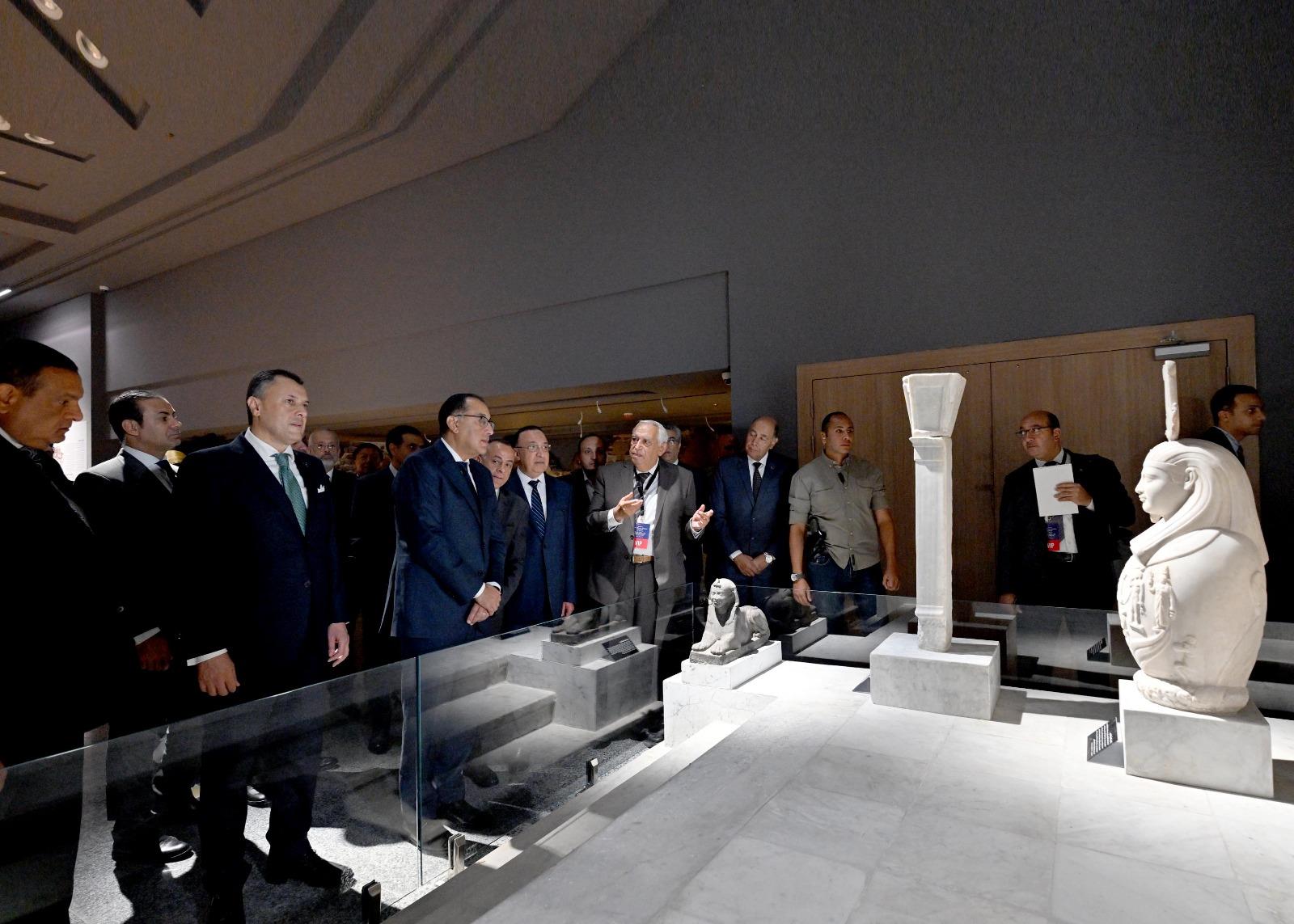 لقطات من افتتاح رئيس مجلس الوزراء للمتحف اليوناني الروماني بالإسكندرية