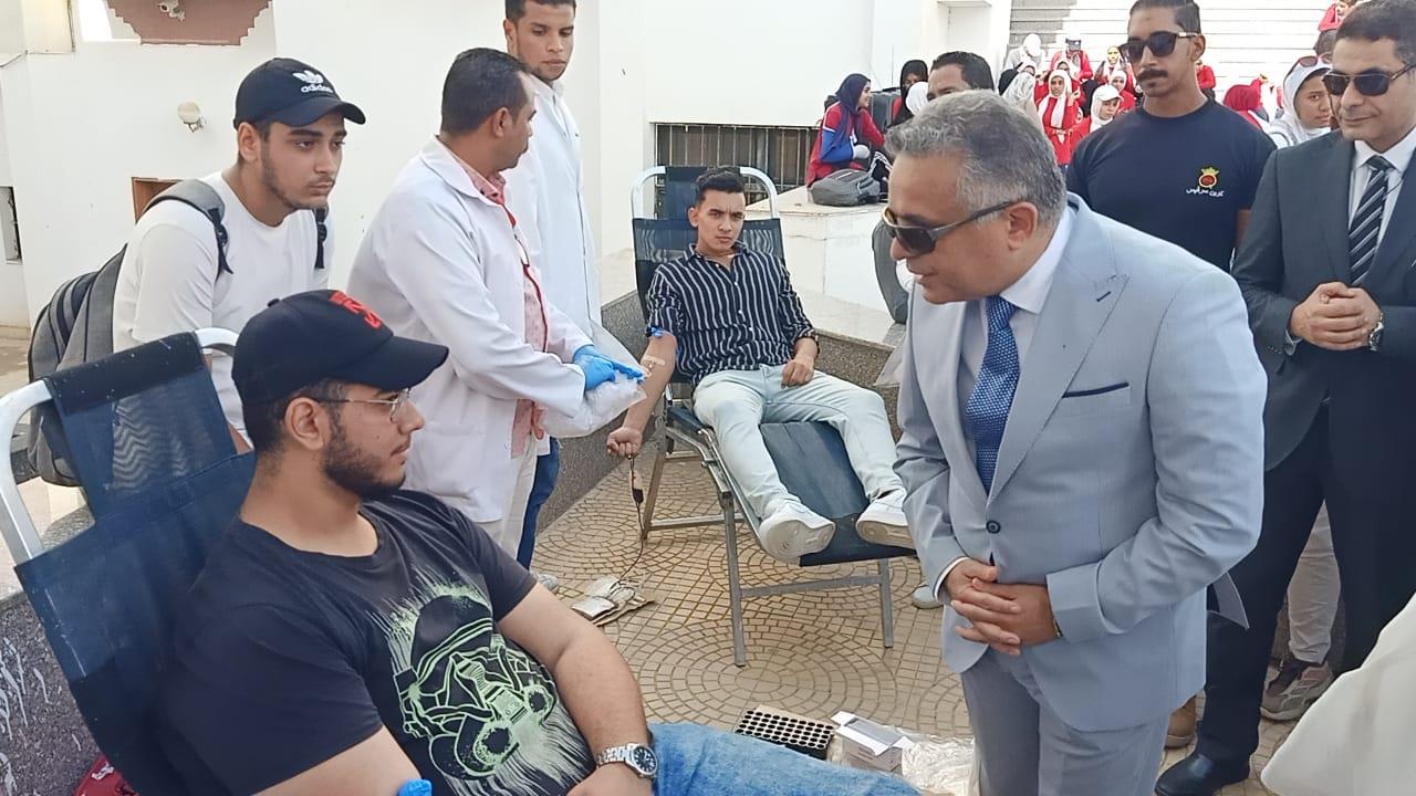 حملة للتبرع بالدم بالتعاون مع بنك الدم المصري لأشقائنا في قطاع غزة