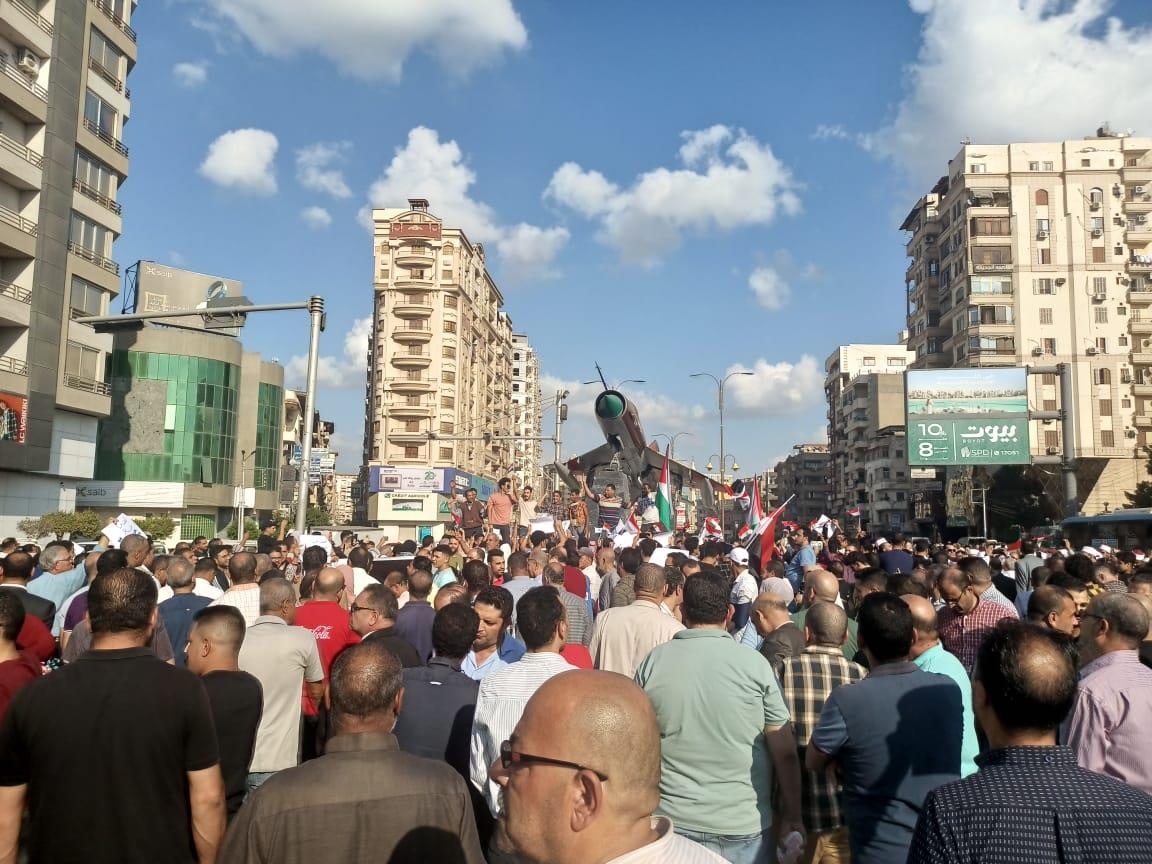 احتشد الآلاف من أبناء محافظة الدقهلية