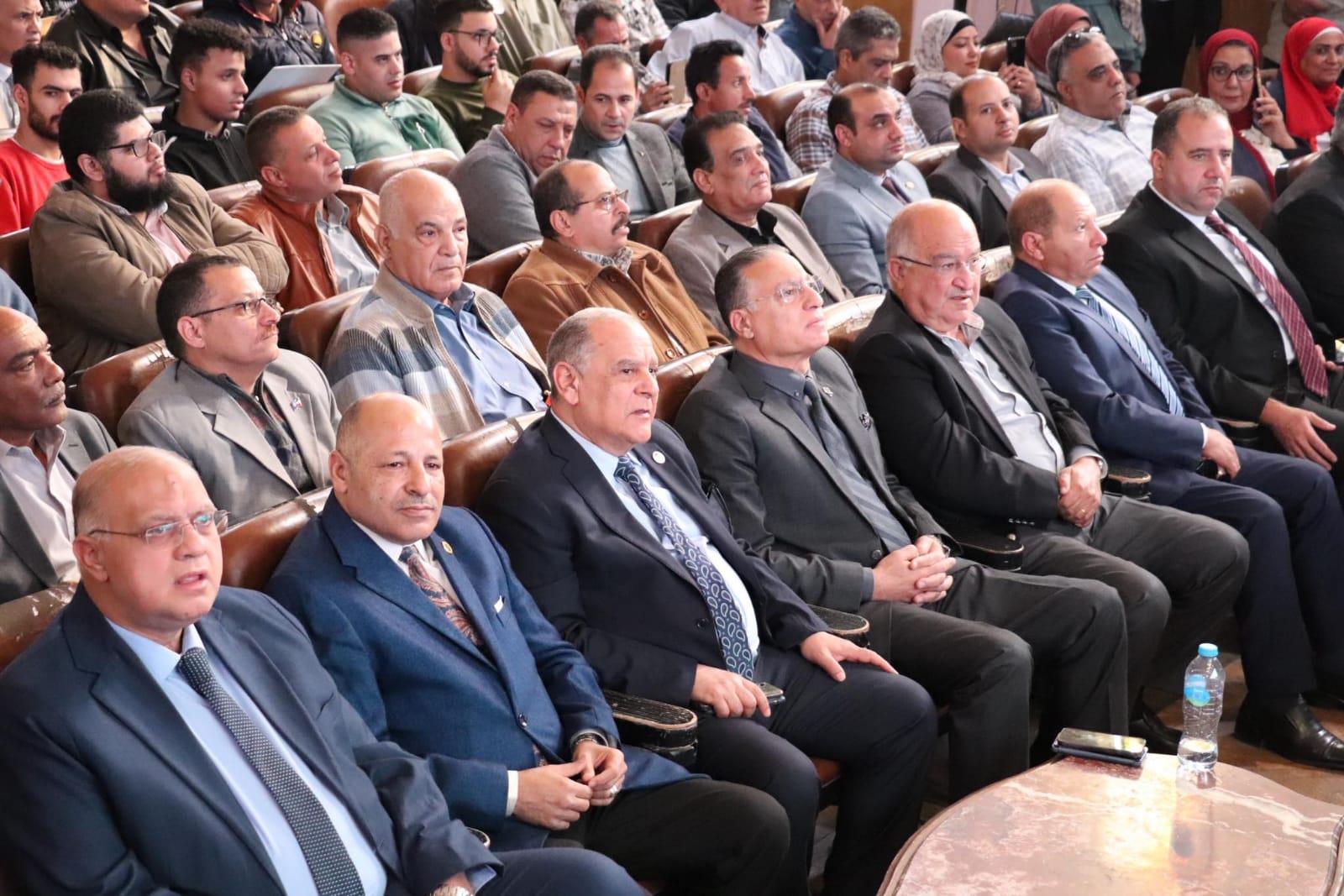 عمال التجارة تنظم مؤتمرا جماهيريا   لدعم المرشح الرئيس عبد الفتاح السيسي لفترة رئاسية جديدة 