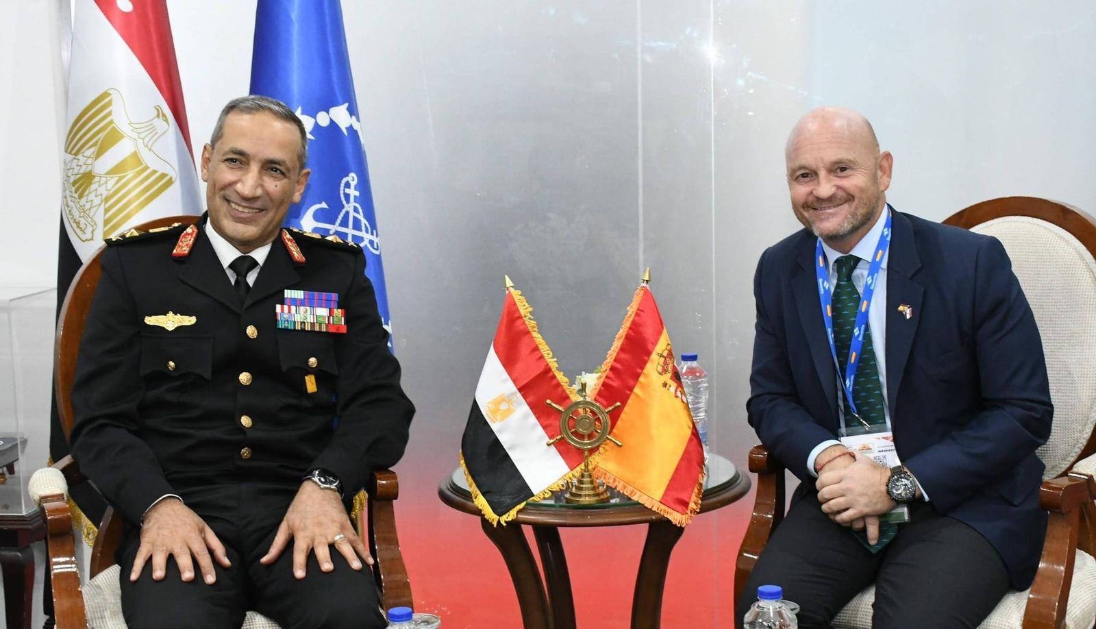 لقاءات مكثفة لقادة الأفرع وكبار قادة القوات المسلحة على هامش «إيديكس 2023»