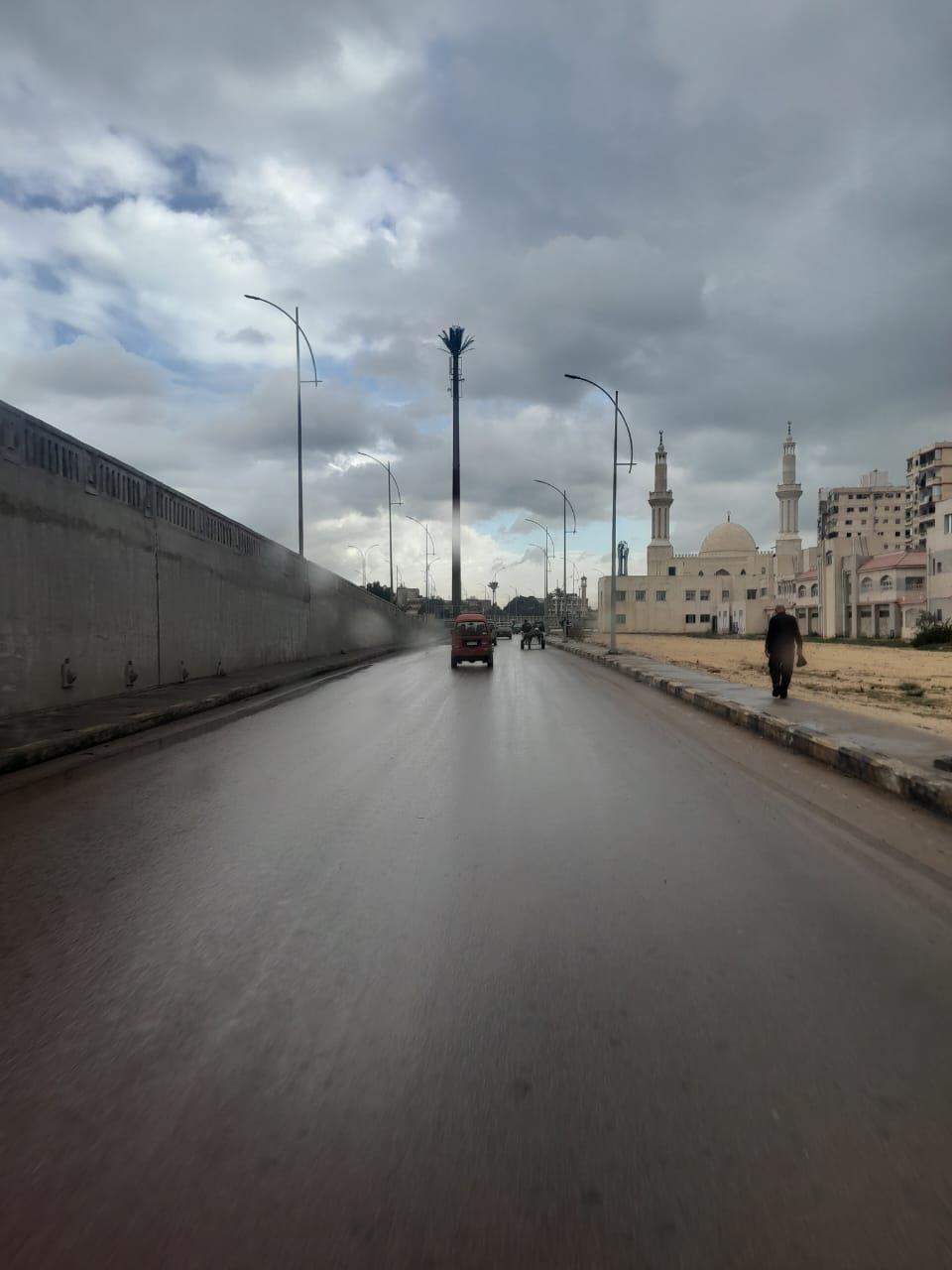 أمطار غزيرة تضرب أحياء متفرقة في الإسكندرية