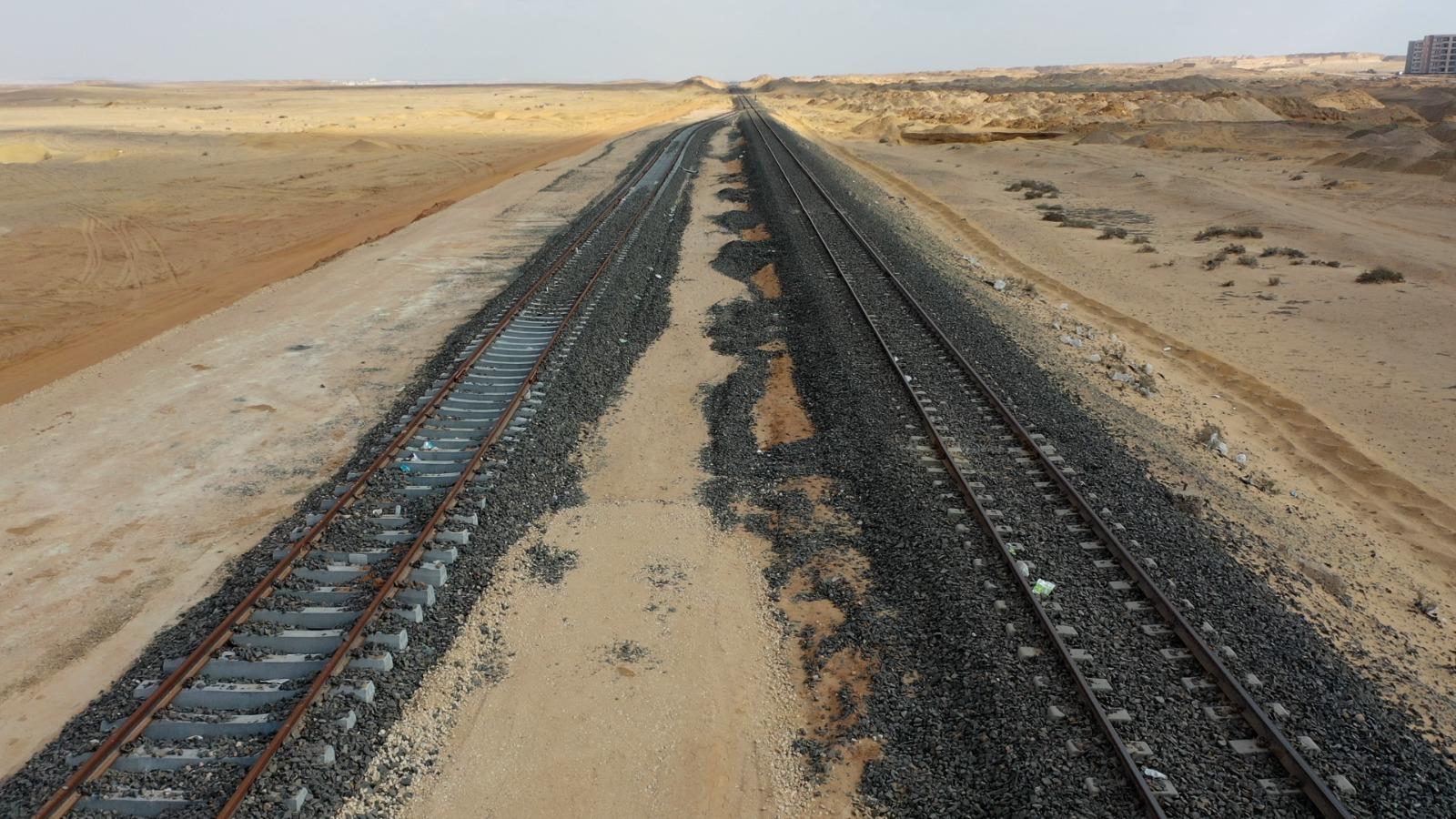 بالصور.. تقدم أعمال إنشاء خط سكة حديد "الروبيكي/ العاشر من رمضان / بلبيس "