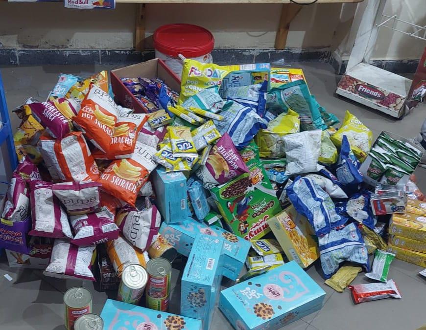 ضبط 600 قطعة حلوى منتهية الصلاحية بمدينة دهب