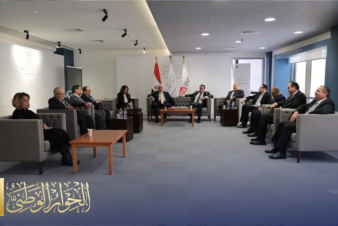 بمشاركة وزيري الصحة والتعليم العالي..  الحوار الوطني يبدأ جلسة تمكين المواطن المصري| صور