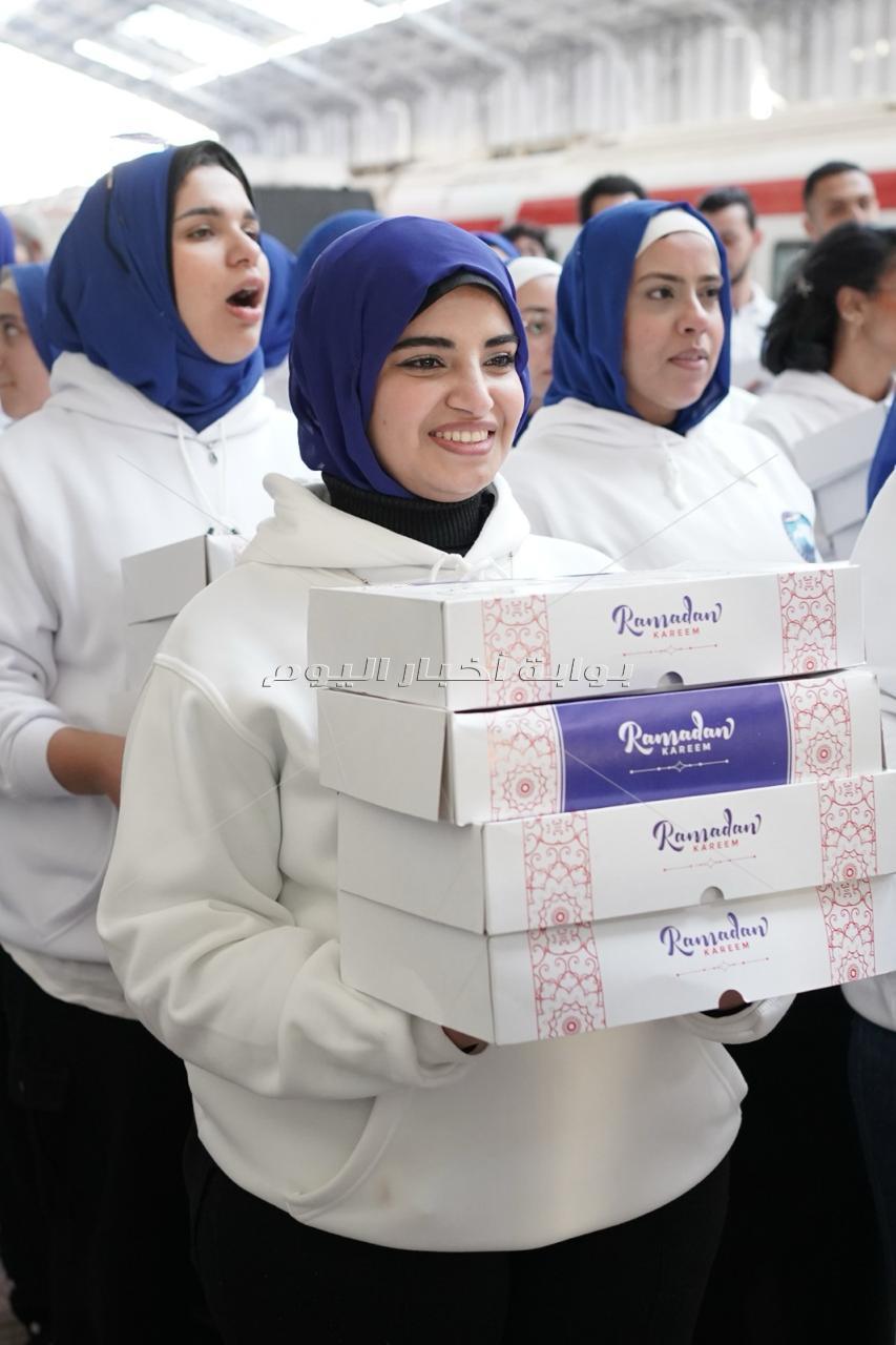 بـ 1500 وجبة ساخنة.. "مستقبل وطن" يبدأ حملة إفطار مسافر في الإسكندرية 