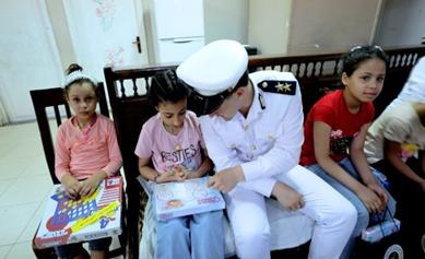 الداخلية تحتفل مع الأطفال الأيتام بعيد الأضحى المبارك وتوزيع الهدايا عليهم..صور